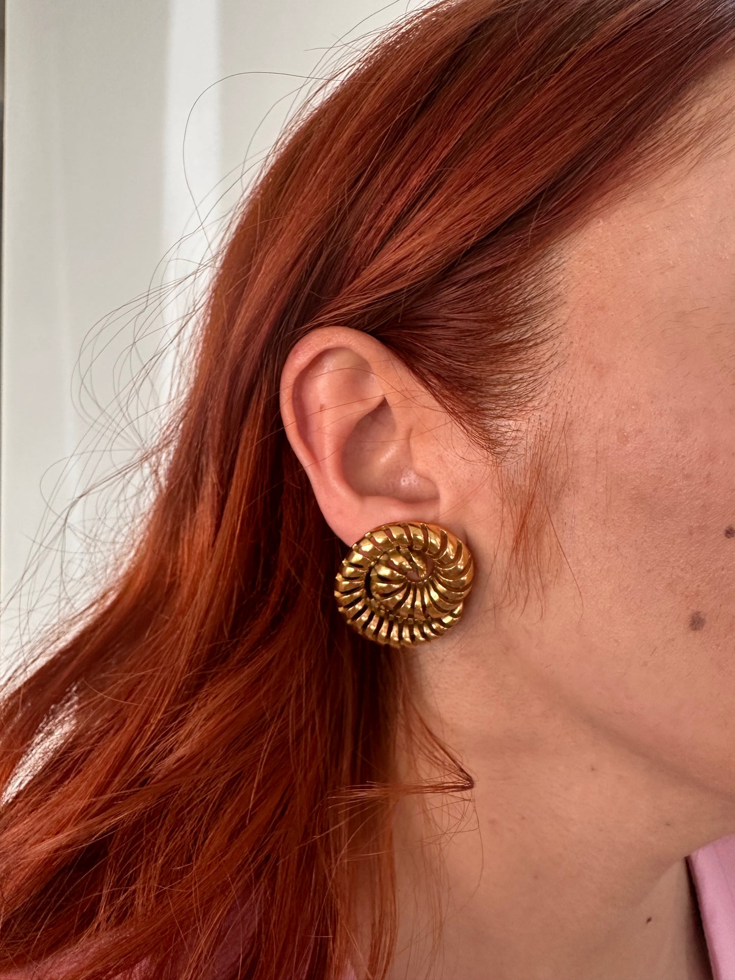 ARETES CAROLO
