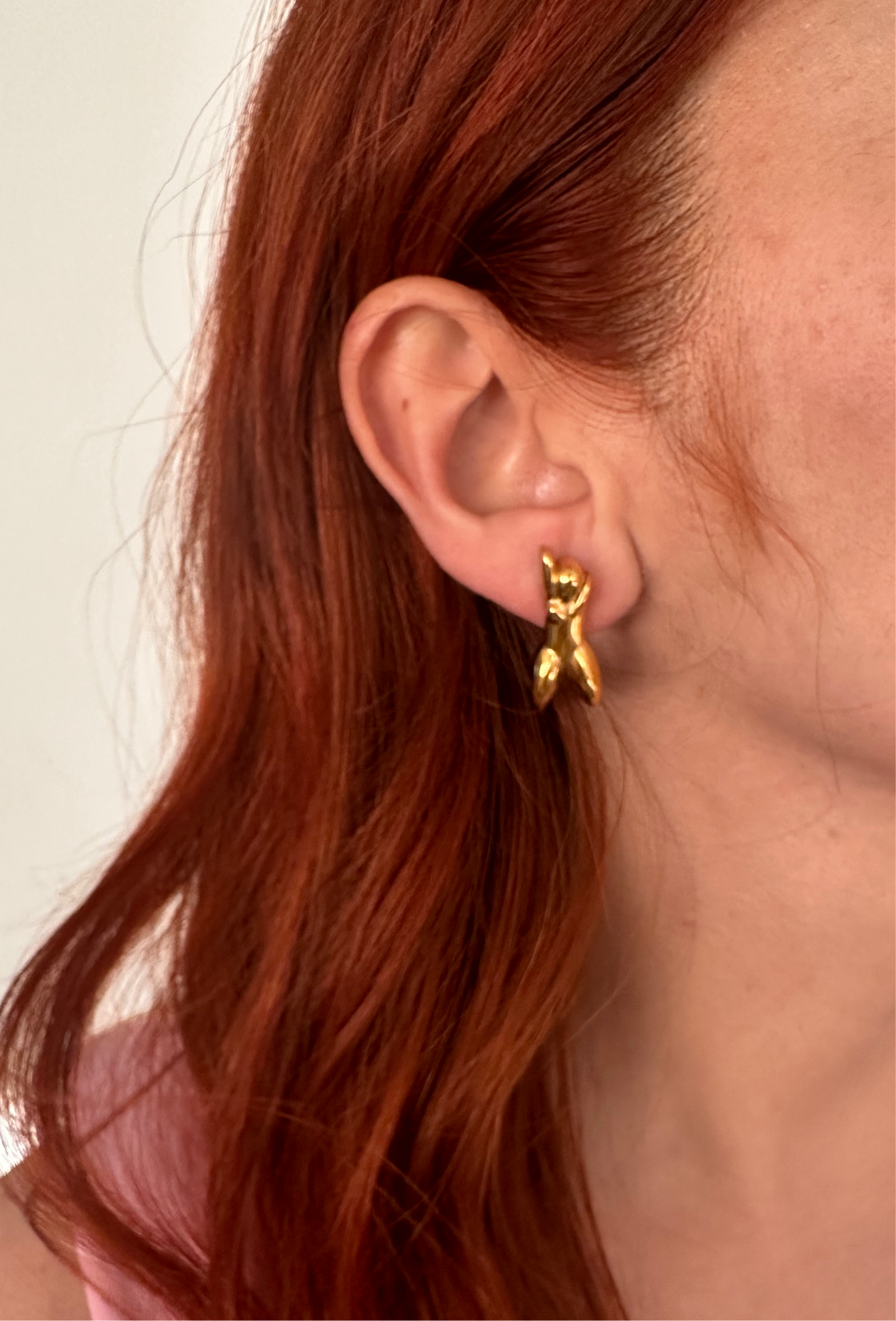 ARETES ABSTRACT HUMAN
