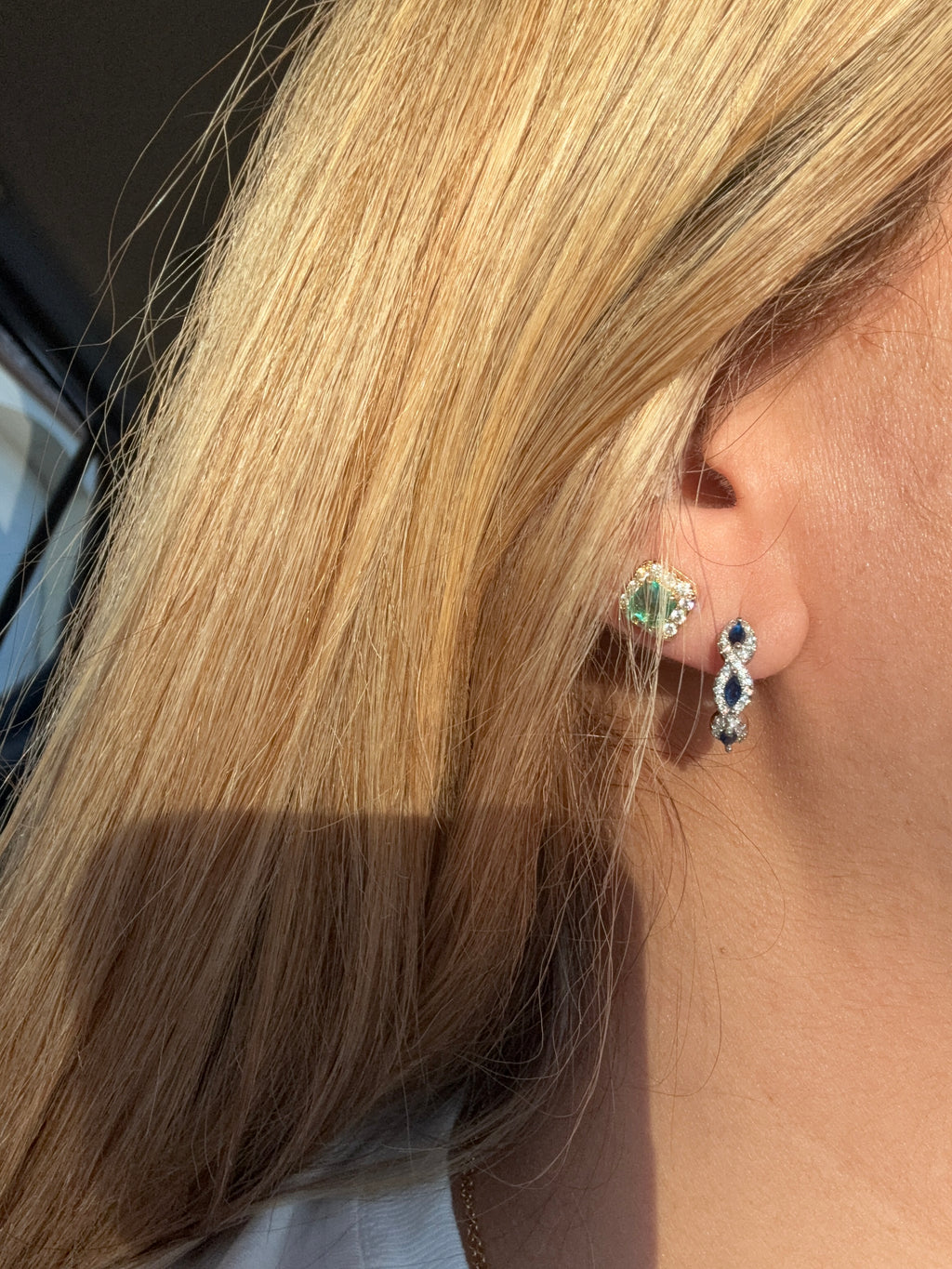 Aretes light green