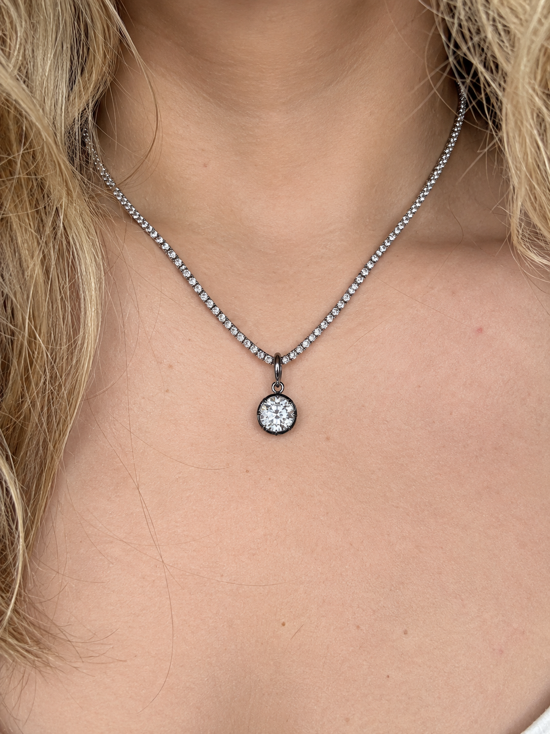 Collar Amaya Round