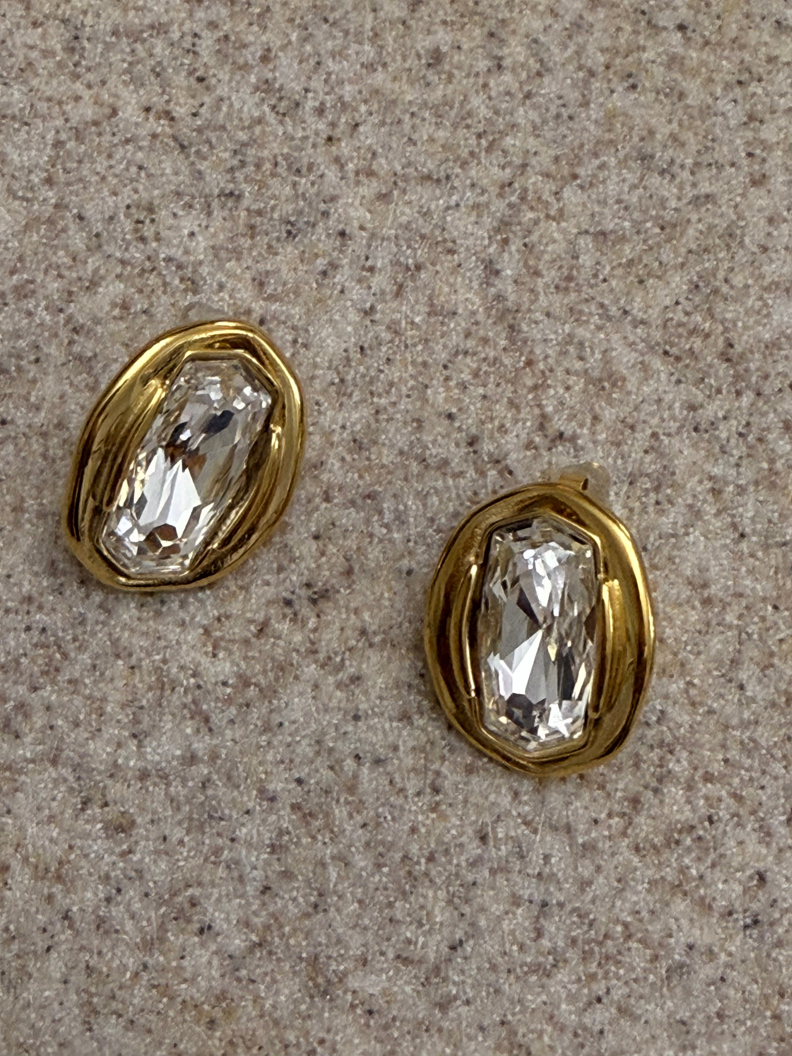 Aretes Eternal Shine