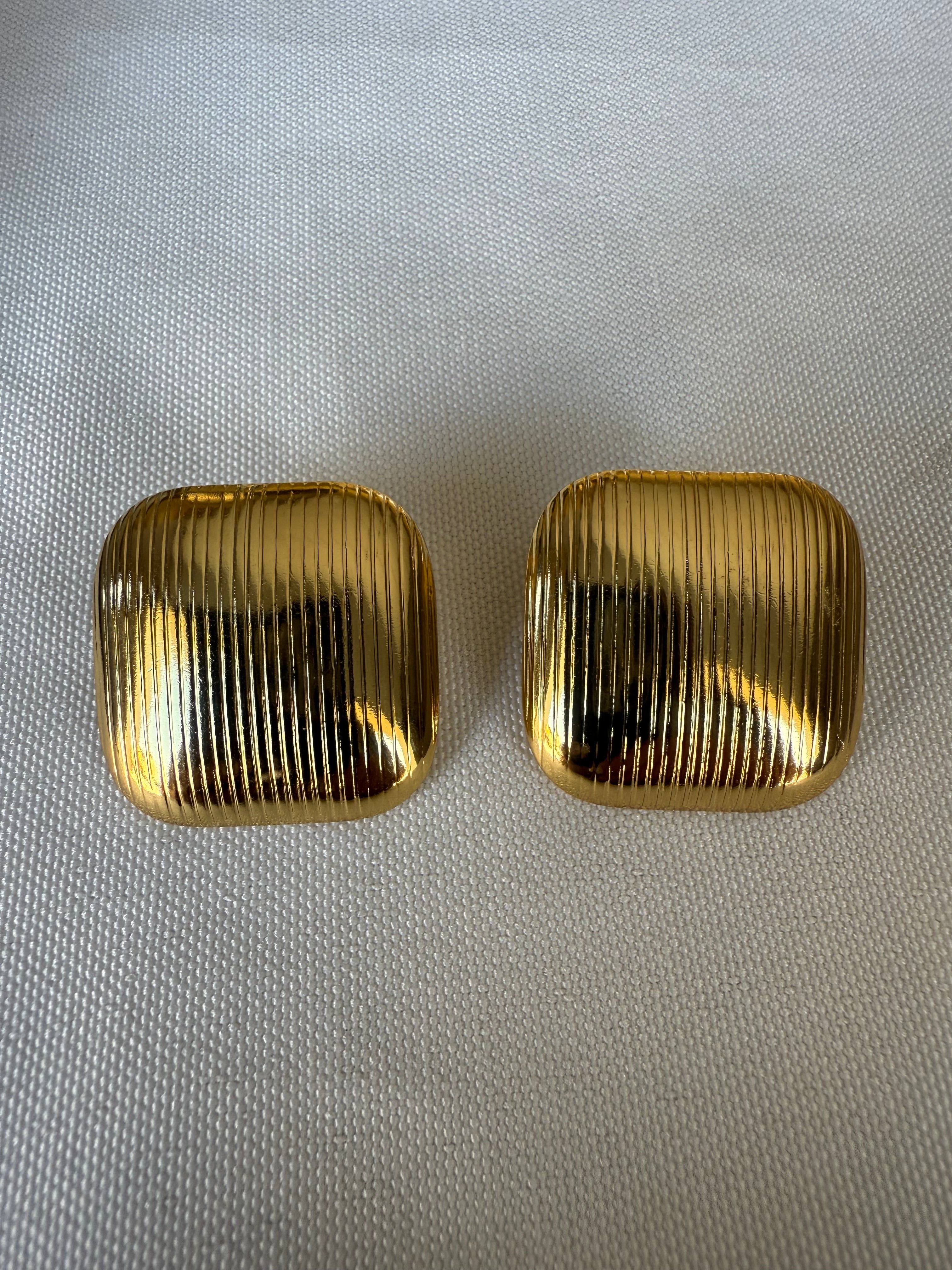 Aretes Shelsi