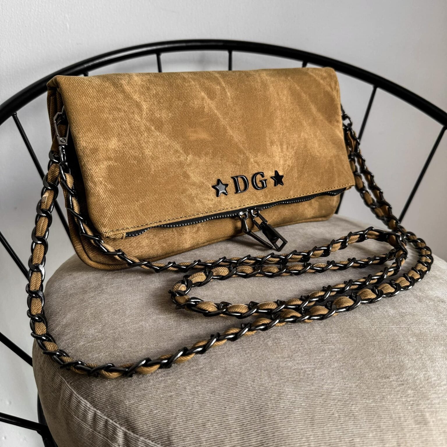 Bolsa AGNI Caramel Herrajes Negro