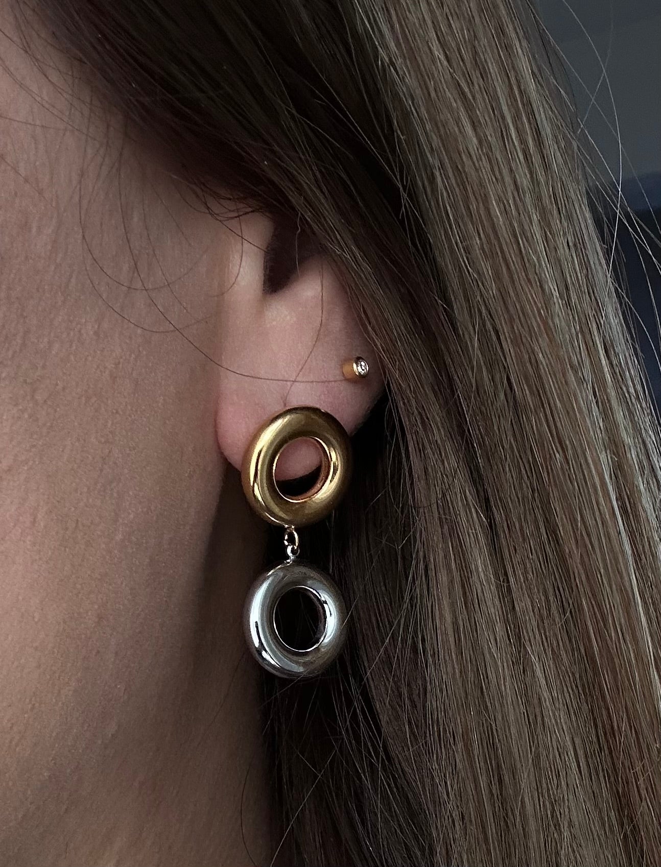 Aretes Doble Hoop Eva