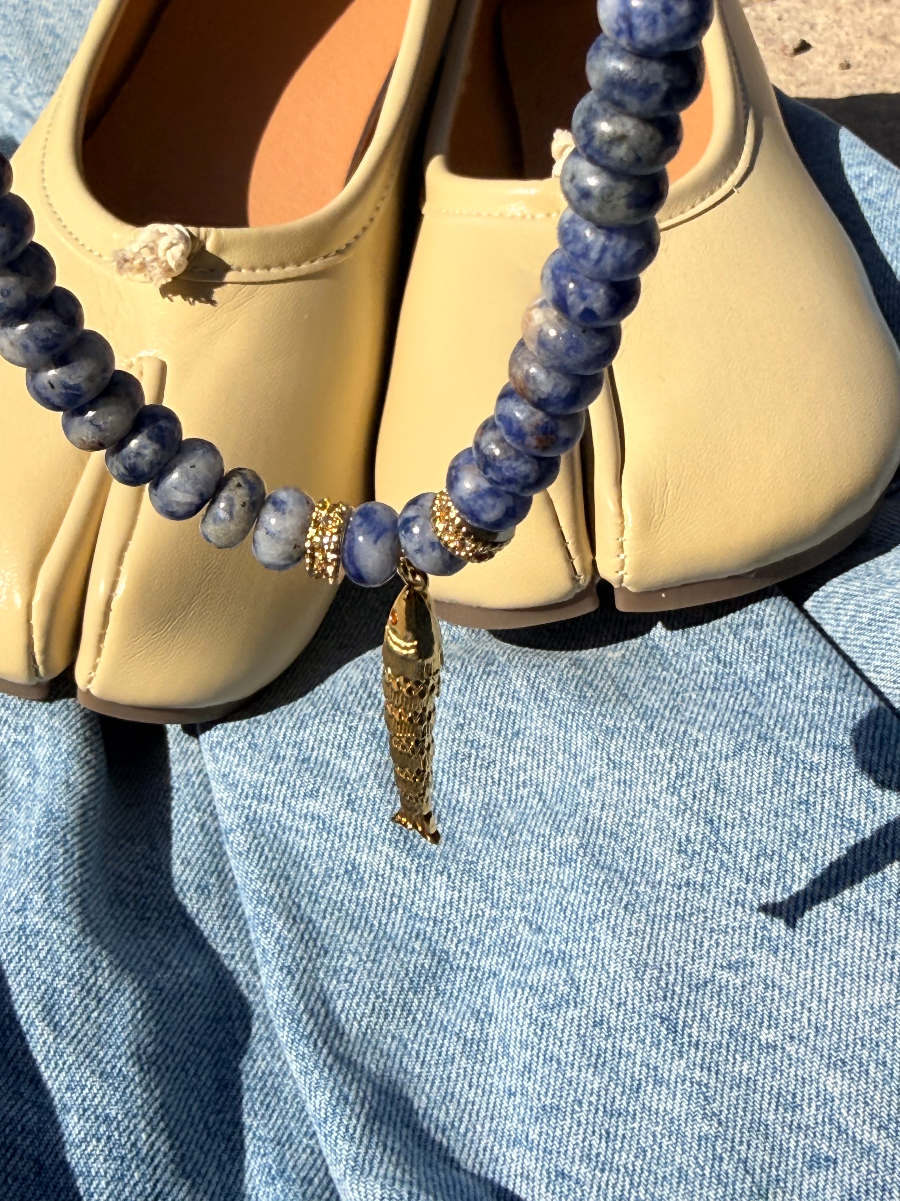Collar Catch Fish