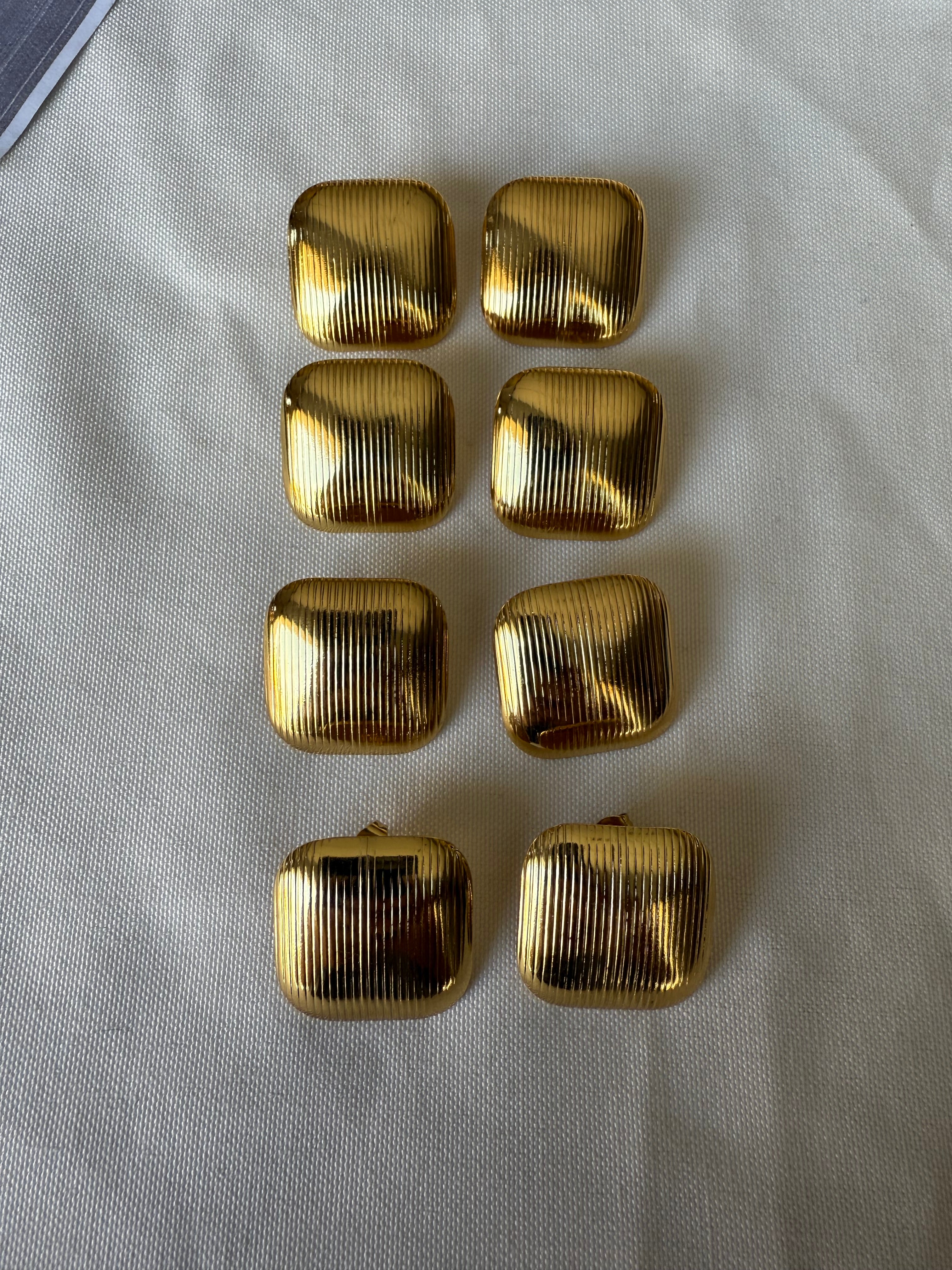 Aretes Shelsi