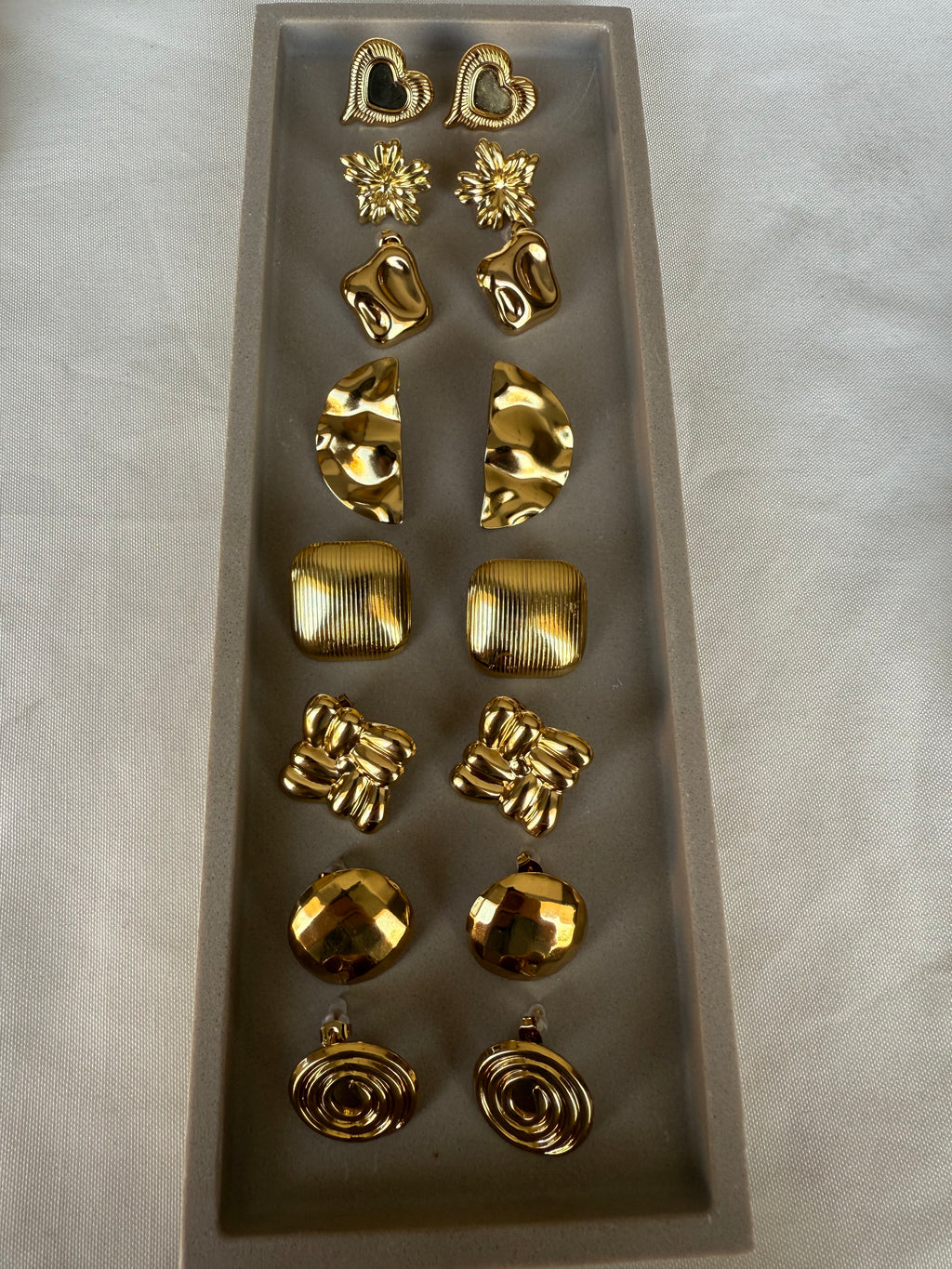 Aretes Amor
