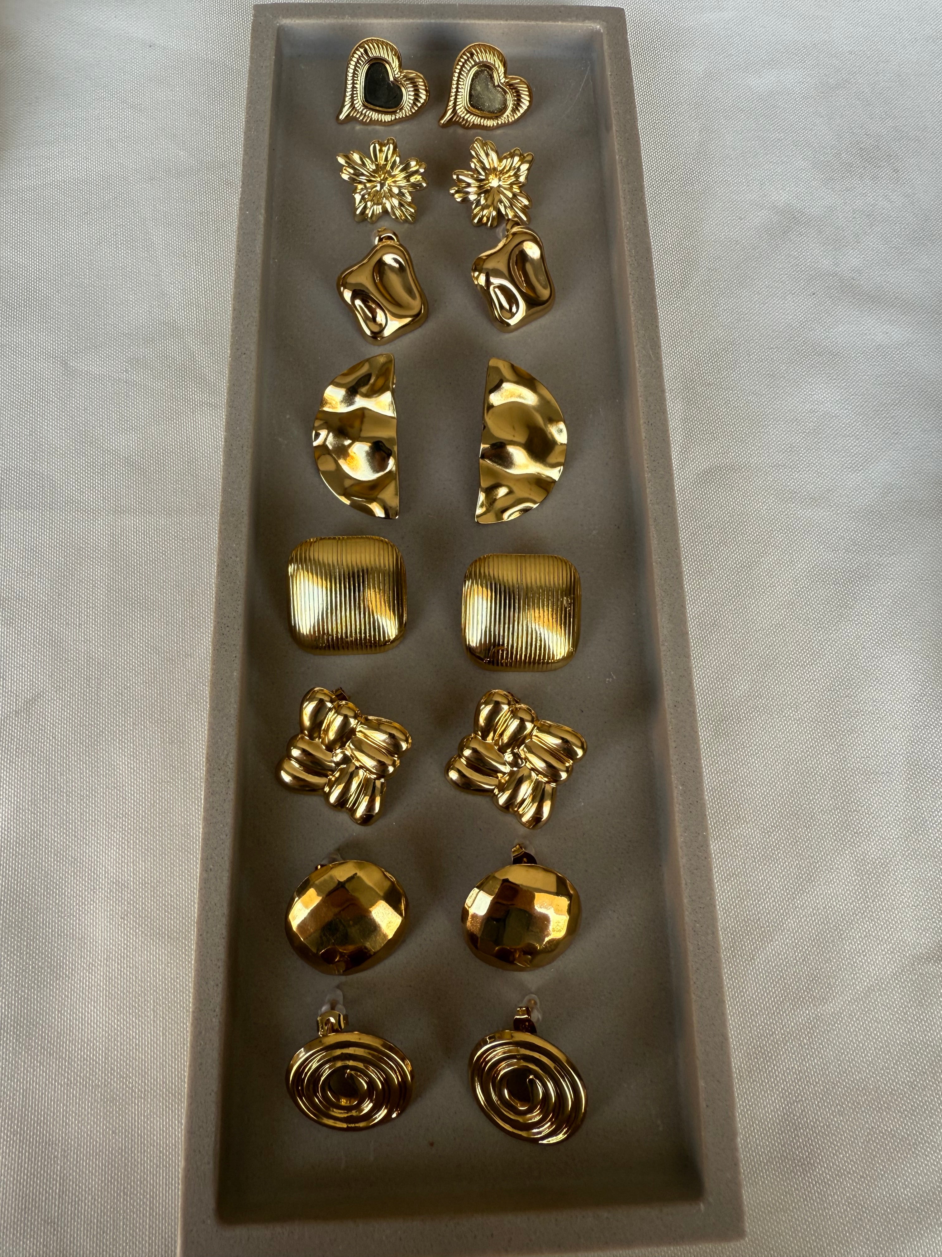 Aretes Amor