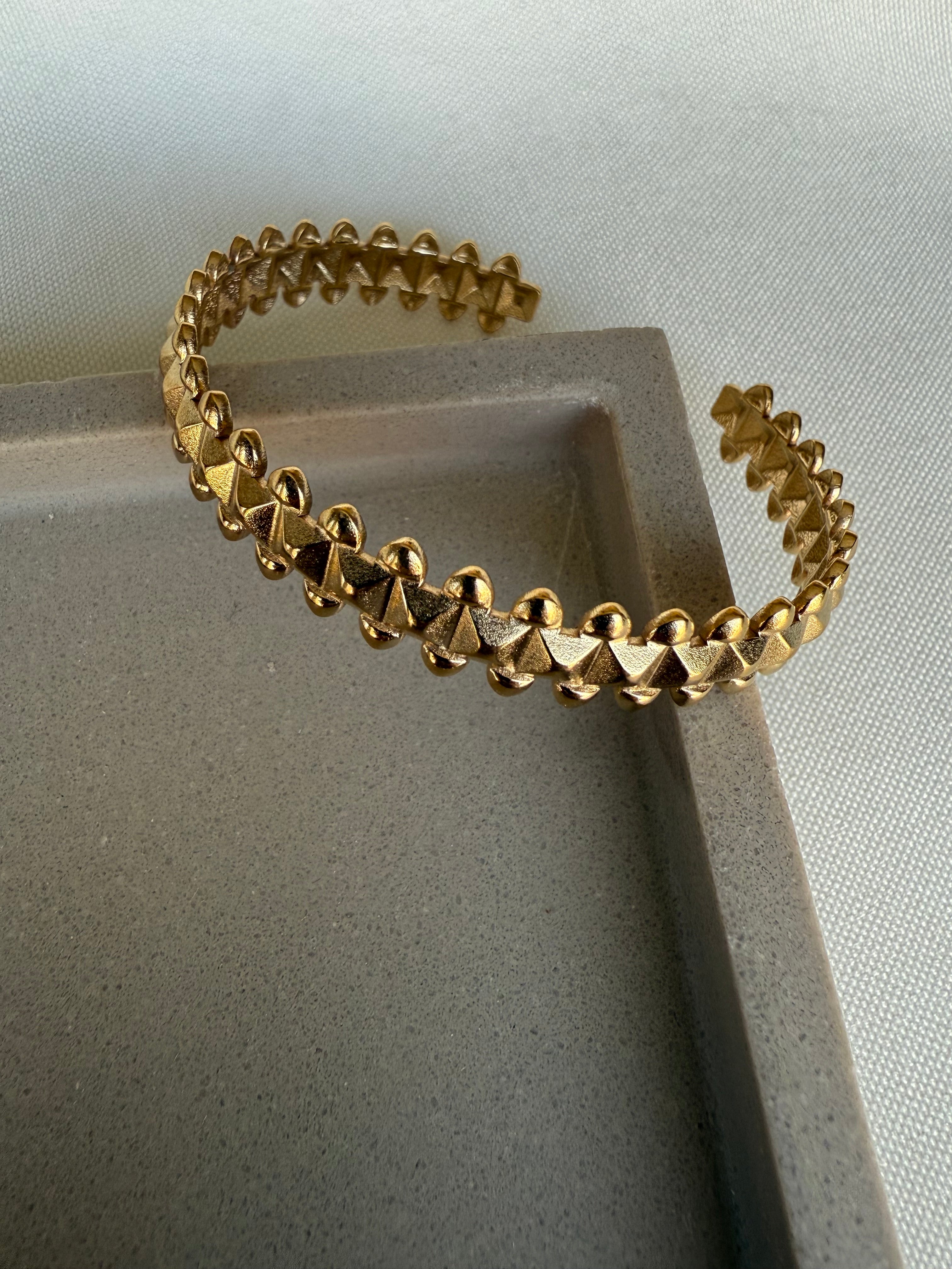 Pulsera Cuff