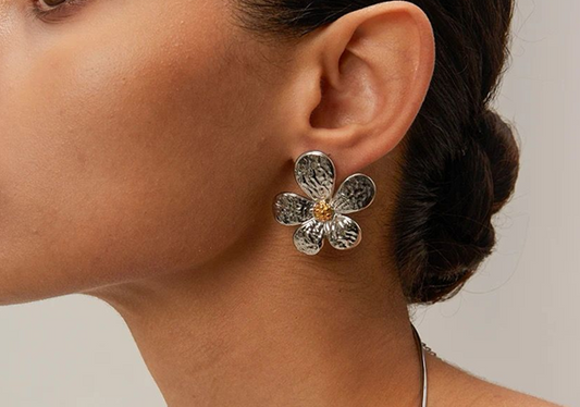 ARETES FLOR MAGGIE