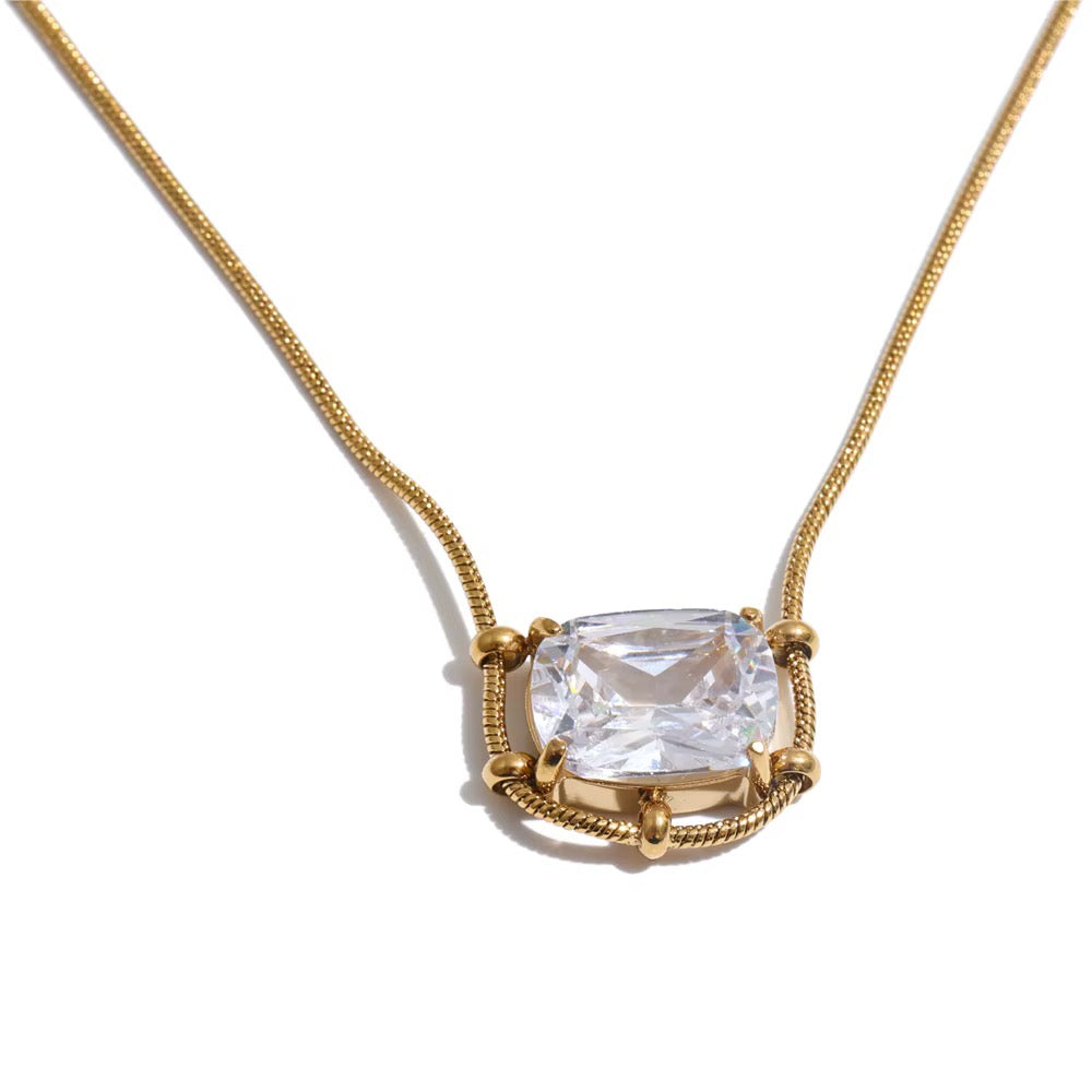 Collar Hold Square