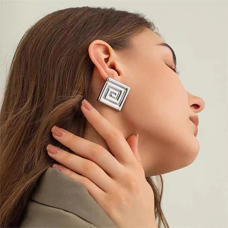 Aretes labyrinth