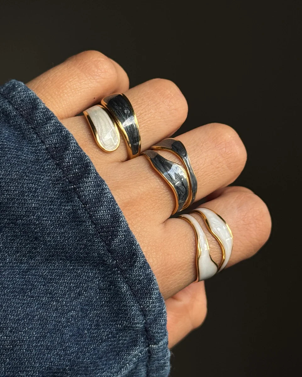 Anillo esmaltado ARA