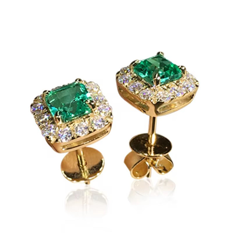 Aretes light green