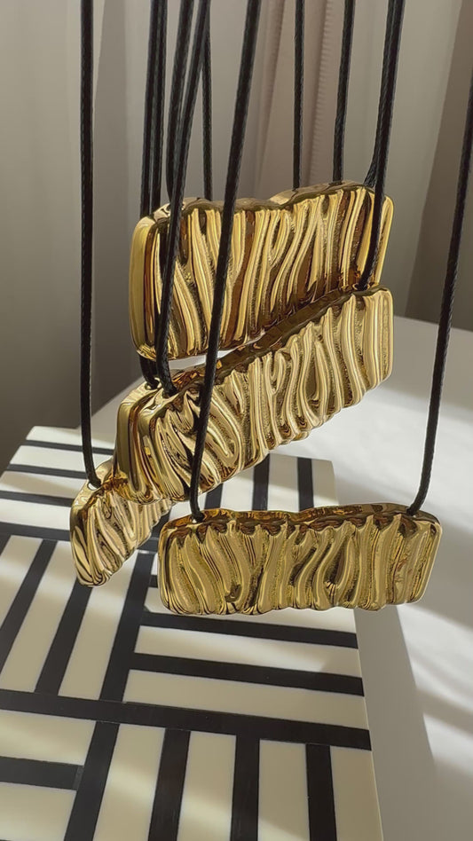 Collar Gold Stove